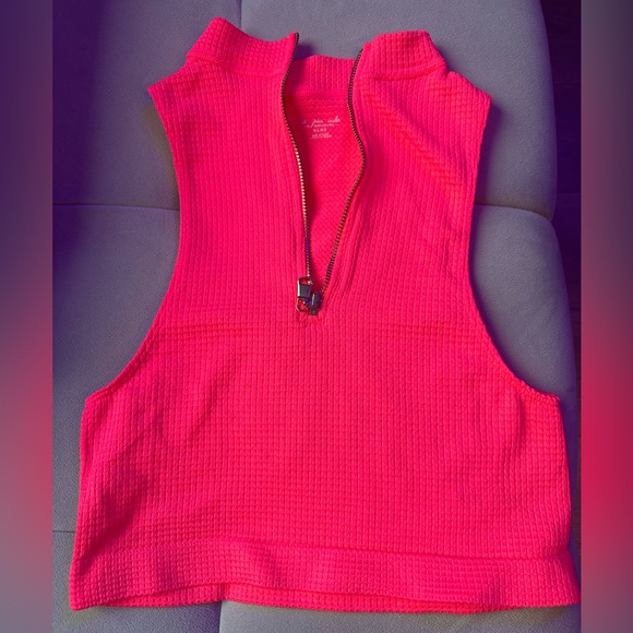 Urban Outfitters sporty top - Picture 1 of 7